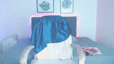 selena_hotmilf live cam on Cam4
