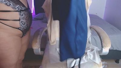 selena_hotmilf live cam on Cam4