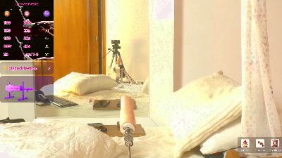 selene_moretti live cam on Cam4