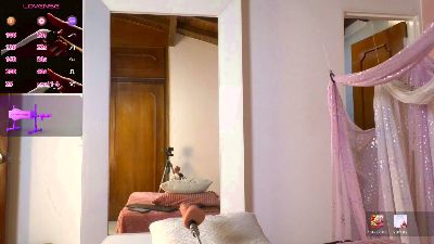 selene_moretti live cam on Cam4