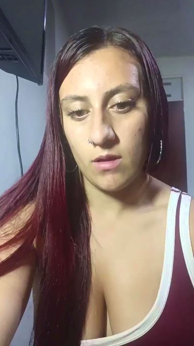 selenee live cam on Cam4