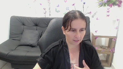 selenemom live cam on Cam4