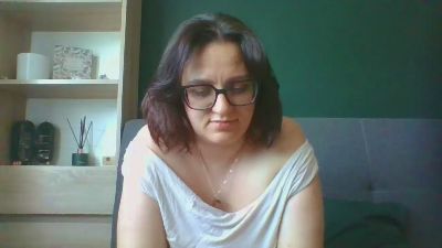 sensualParis live cam on Cam4