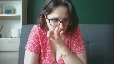 sensualParis live cam on Cam4