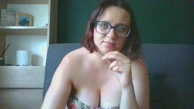 sensualParis live cam on Cam4