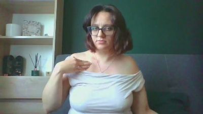 sensualParis live cam on Cam4