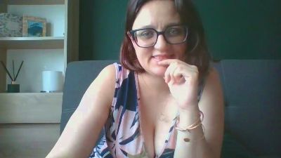 sensualParis live cam on Cam4