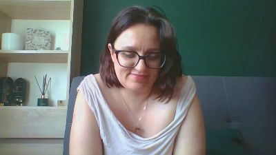 sensualParis live cam on Cam4