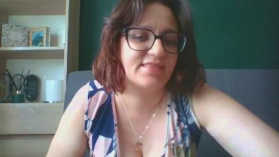 sensualParis live cam on Cam4