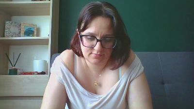 sensualParis live cam on Cam4