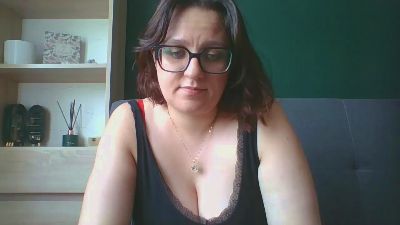 sensualParis live cam on Cam4