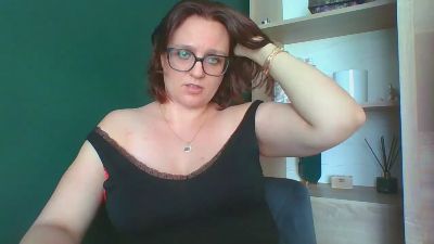 sensualParis live cam on Cam4