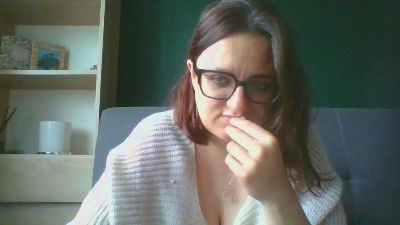 sensualParis live cam on Cam4