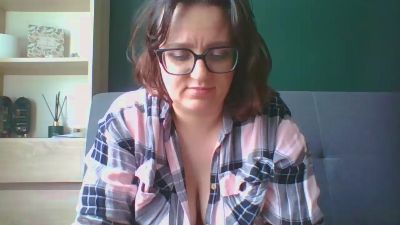 sensualParis live cam on Cam4