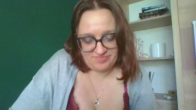 sensualParis live cam on Cam4