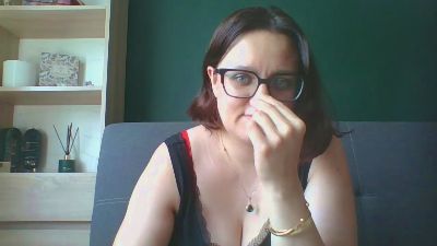 sensualParis live cam on Cam4