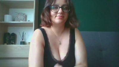 sensualParis live cam on Cam4