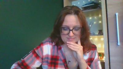 sensualParis live cam on Cam4
