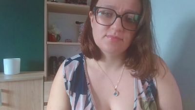 sensualParis live cam on Cam4