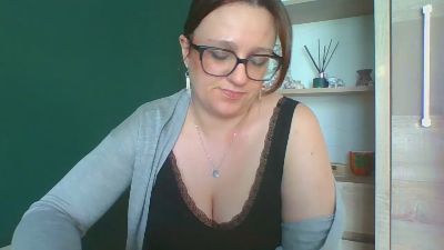 sensualParis live cam on Cam4