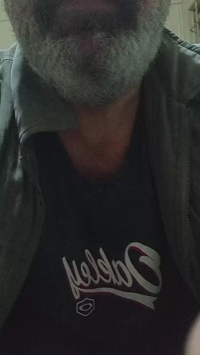 sergio493 live cam on Cam4