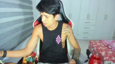 sergio975 live cam on Cam4