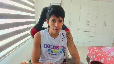 sergio975 live cam on Cam4
