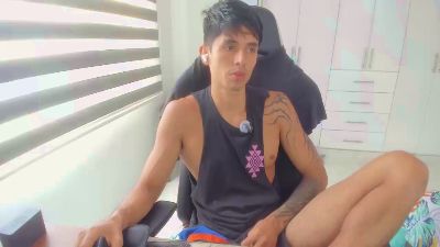 sergio975 live cam on Cam4