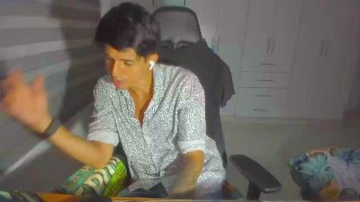 sergio975 live cam on Cam4