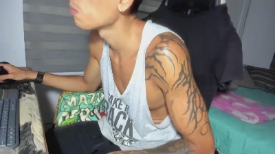 sergio975 live cam on Cam4