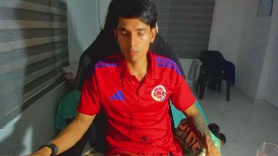 sergio975 live cam on Cam4