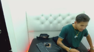 sexy__boy__777 live cam on Cam4