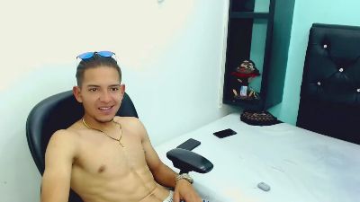 sexy__boy__777 live cam on Cam4
