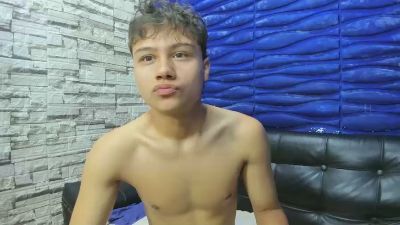 sexy_guys live cam on Cam4