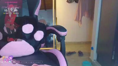 sexy_valentina1 live cam on Cam4