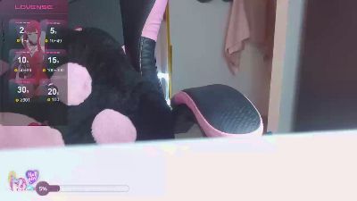 sexy_valentina1 live cam on Cam4