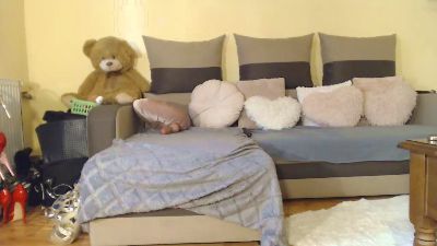 sexyanneina live cam on Cam4