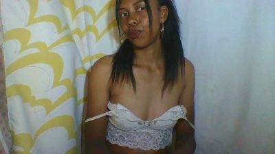 sexybe1 live cam on Cam4