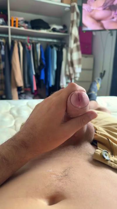 sexyboy1940 live cam on Cam4