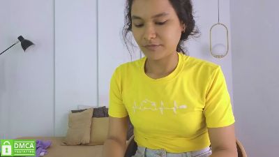 sexychanell_18 live cam on Cam4
