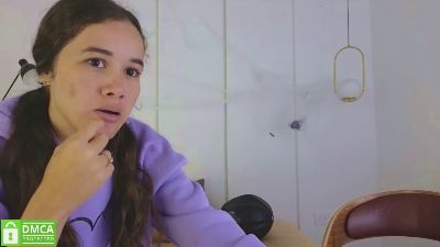 sexychanell_18 live cam on Cam4