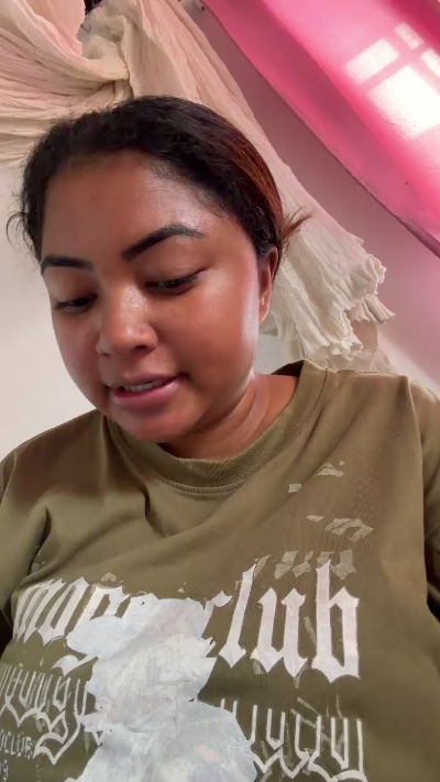 sexycurve3 live female webcam from Madagascar