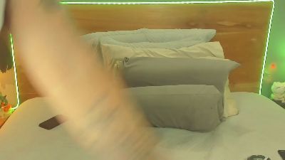 sexycutehairy live cam on Cam4