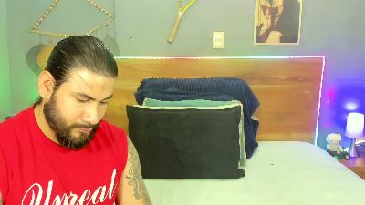 sexycutehairy live cam on Cam4