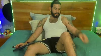 sexycutehairy live cam on Cam4