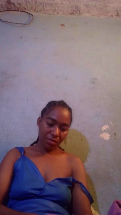 sexygirl21 live cam on Cam4
