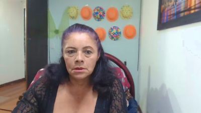 sexygradmom live cam on Cam4
