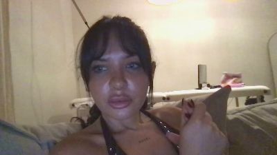 sexylola32_fun live cam on Cam4