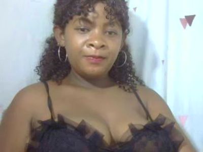 sexylove2 live cam on Cam4