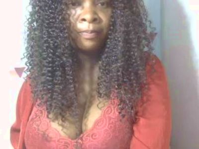 sexylove2 live cam on Cam4